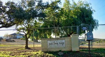 9874 Chocolate Summit Dr in El Cajon, CA - Building Photo