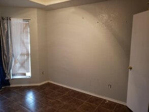 2734 Pompeii St in Brownsville, TX - Building Photo - Building Photo