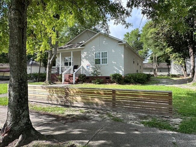 property at 4916 Old Mears Rd