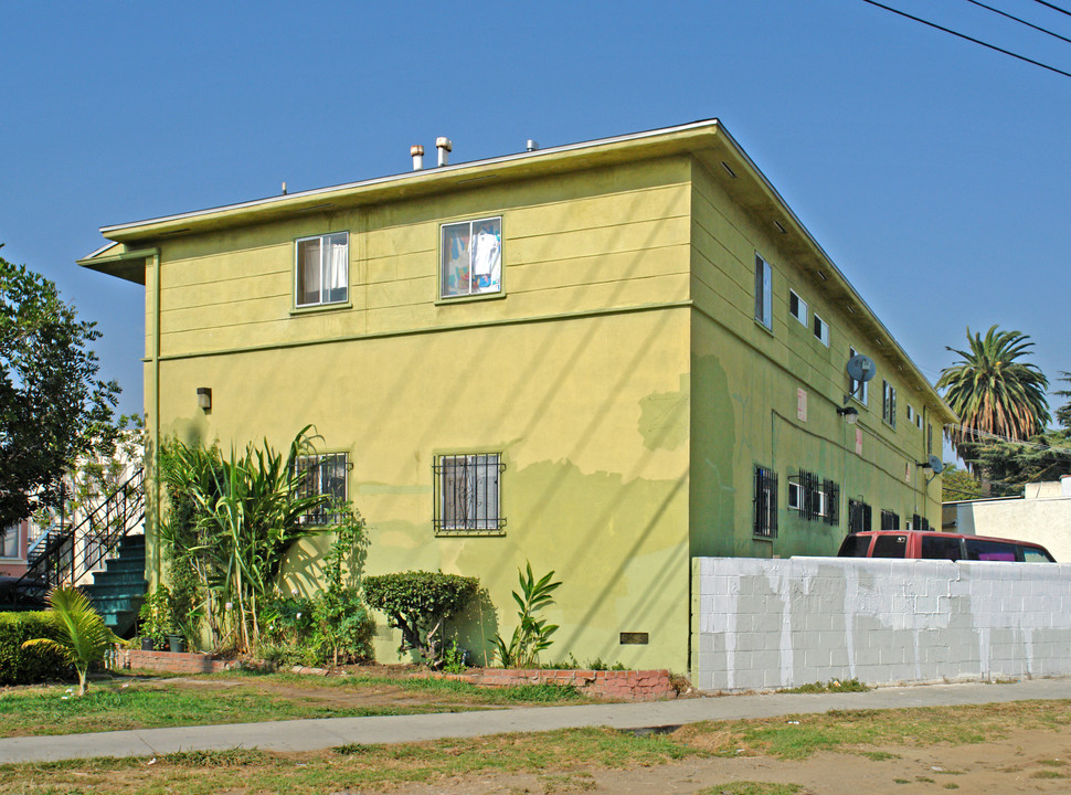 2648 Chariton St in Los Angeles, CA - Foto de edificio