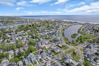 504 8th Ave in Belmar, NJ - Building Photo - Building Photo