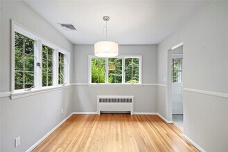 33 Wildwood Rd in Katonah, NY - Building Photo - Building Photo