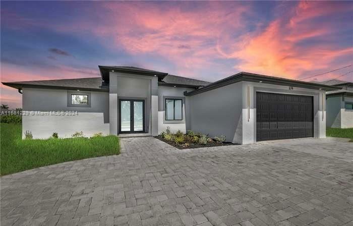 324 El Dorado Blvd S in Cape Coral, FL - Foto de edificio