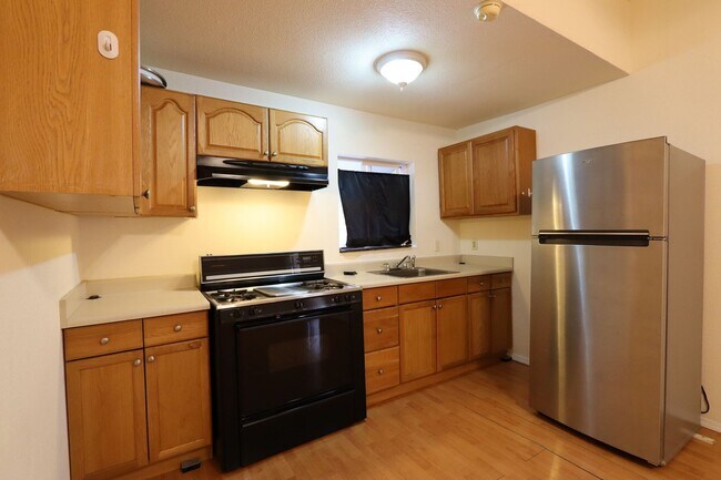 property at 1402 Lusitana St
