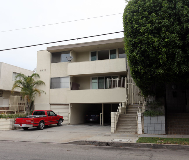 11821 Texas Ave in Los Angeles, CA - Building Photo - Building Photo