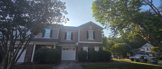property at 5905 Hollow Wood Ct