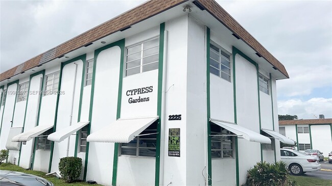 property at 2225 Polk St