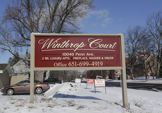 Winthrop Court in Bloomington, MN - Building Photo - Building Photo