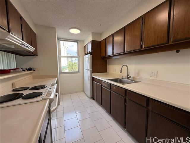 property at 2600 Pualani Way