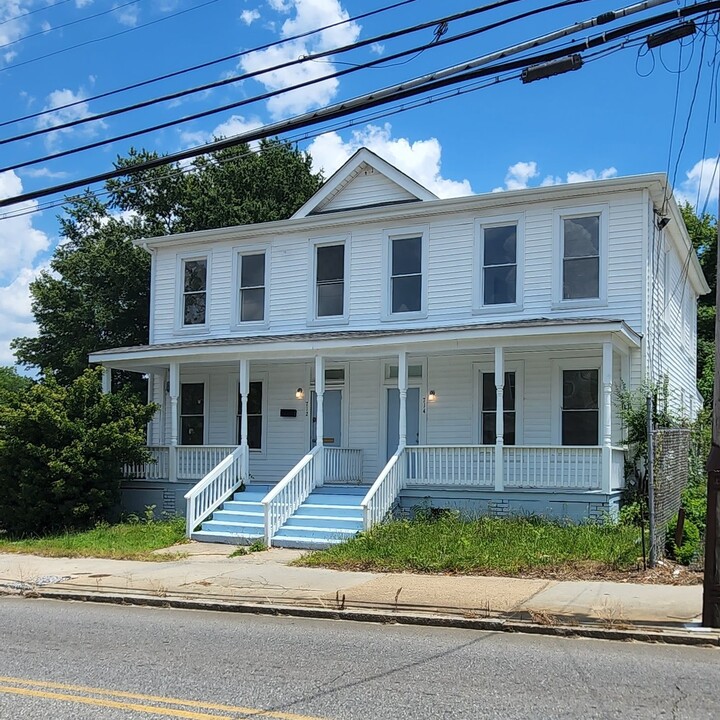 712 Halifax St in Petersburg, VA - Building Photo