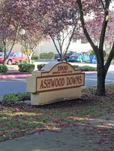 Ashwood Downs Apartments in Olympia, WA - Foto de edificio - Building Photo