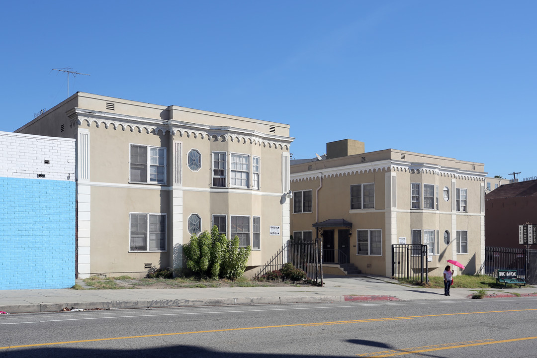 2889 W 7th St in Los Angeles, CA - Building Photo