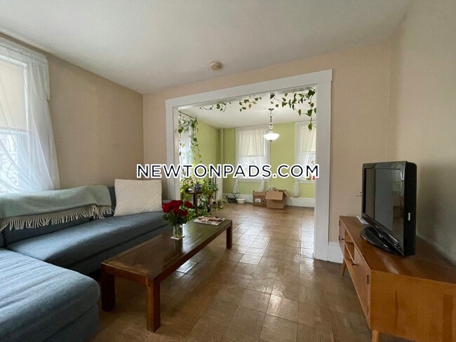 99 Jackson Rd, Unit 1