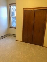 303 Park Ave, Unit Second Floor in Weehawken, NJ - Building Photo - Building Photo