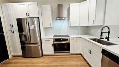 1877 Salerno Cir in Weston, FL - Building Photo - Building Photo