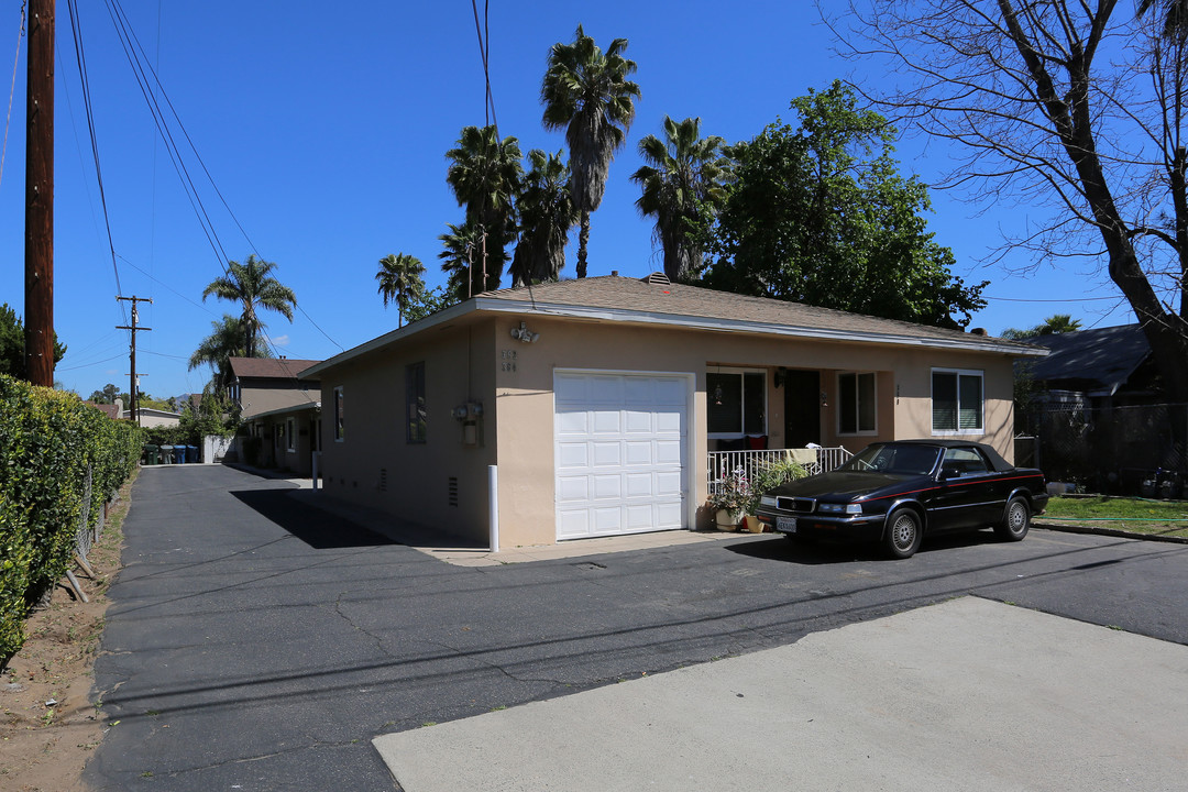 360 N Juniper St in Escondido, CA - Building Photo