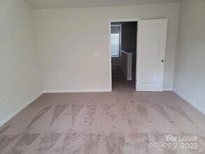 9433 Creedmore Hills Dr in Charlotte, NC - Building Photo - Building Photo