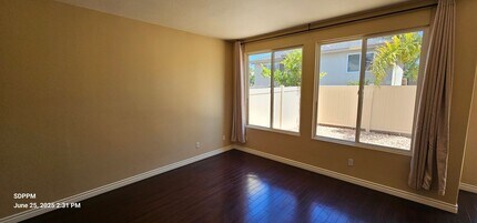 2939 W Canyon Ave. in San Diego, CA - Building Photo - Building Photo