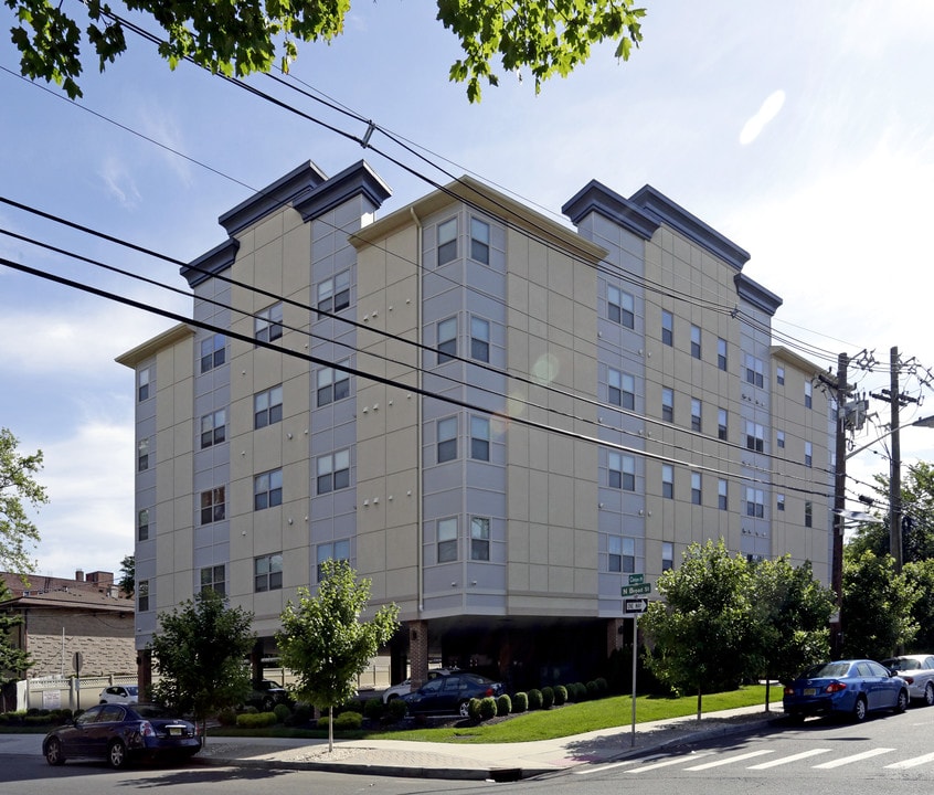 737 N Broad St in Elizabeth, NJ - Building Photo