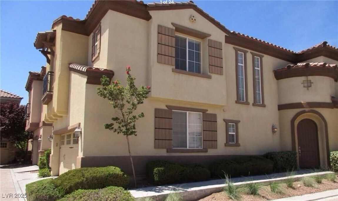 2303 Aragon Canyon St in Las Vegas, NV - Building Photo