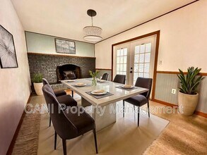 575 E Compton Ct in DeLand, FL - Building Photo - Building Photo