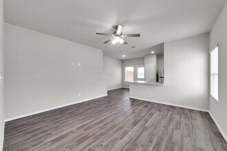 257 Marigold Pl in San Antonio, TX - Building Photo - Building Photo
