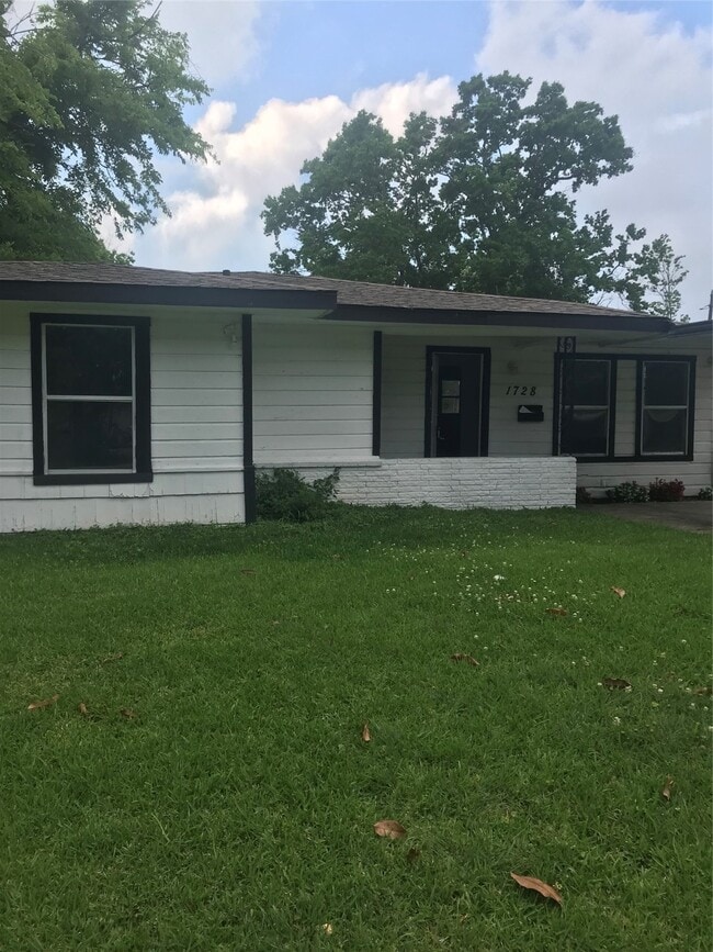 1728 Kansas St in La Marque, TX - Building Photo - Building Photo
