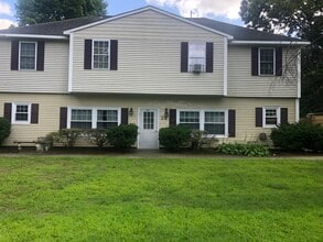 28 Crestview Dr in Westborough, MA - Building Photo - Building Photo