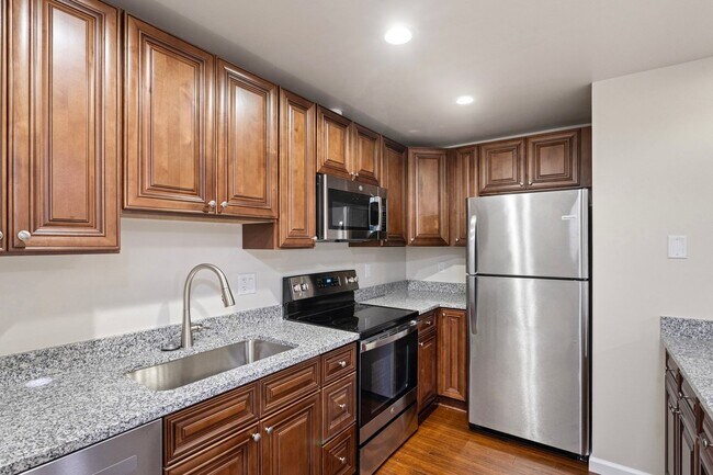 The Lodge @ 73rd in Kenmore, WA - Foto de edificio - Interior Photo