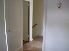 Evergreen Town House Apartments in New Britain, CT - Foto de edificio - Interior Photo