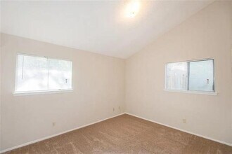 5401 Brompton Cir in Austin, TX - Building Photo - Building Photo