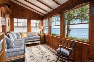 2662 Paradise Shores Rd in Southold, NY - Building Photo - Building Photo