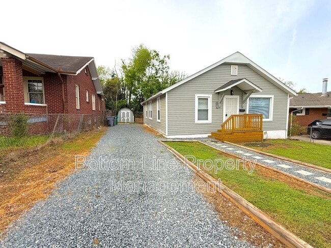 1219 Dearborn Ave in Charlotte, NC - Building Photo - Building Photo