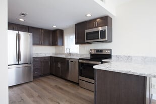 180 Chittenden Ave in Columbus, OH - Building Photo