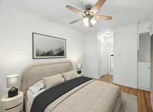 2710 Arizona Ave, Unit D in Santa Monica, CA - Foto de edificio - Building Photo