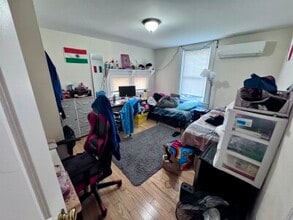 99 Calumet St, Unit 3 in Boston, MA - Foto de edificio - Building Photo