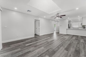 5243 Treetops Dr in Naples, FL - Building Photo - Building Photo