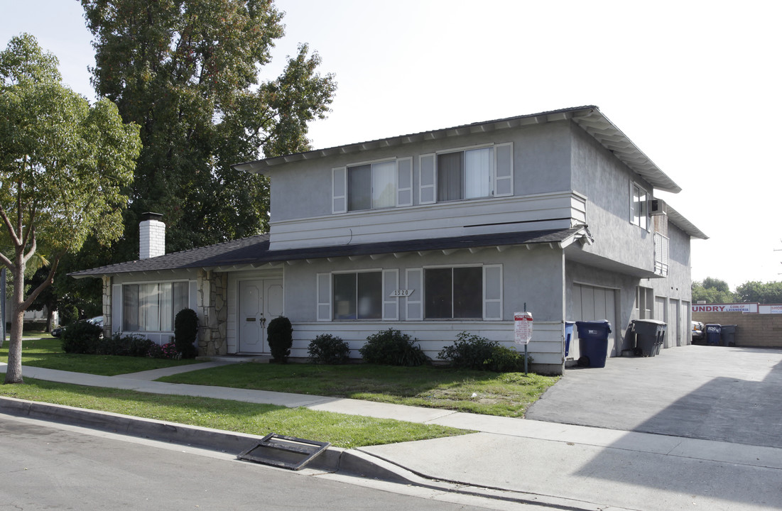 1520 Estate Dr in La Habra, CA - Building Photo