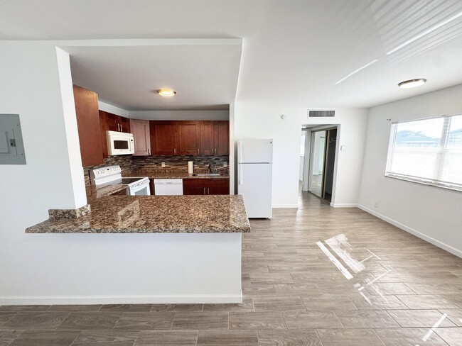 470 Monaco J in Delray Beach, FL - Building Photo - Building Photo