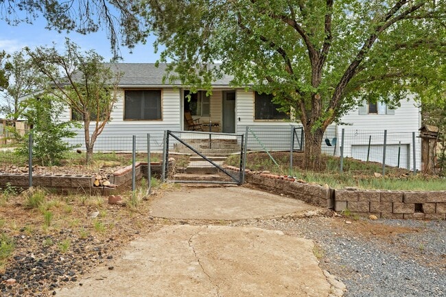 5066 Iris St in Show Low, AZ - Building Photo - Building Photo