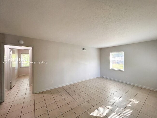 1416 Moss Point Dr in Southaven, MS - Building Photo - Building Photo