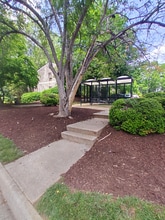 600 Reusens Rd in Lynchburg, VA - Foto de edificio - Building Photo