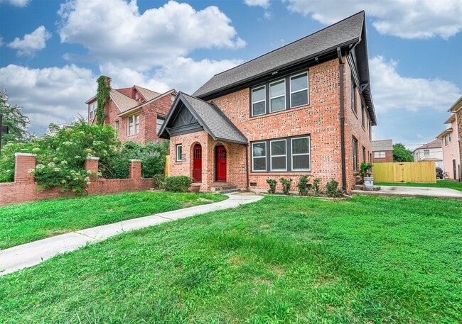 2509 Arbor St