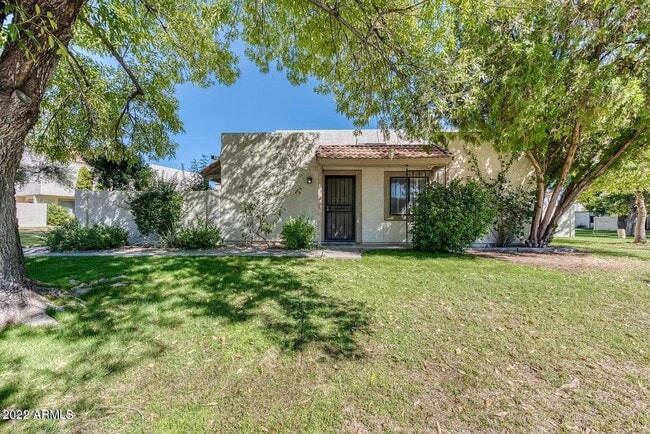 property at 7821 E Valley Vista Dr