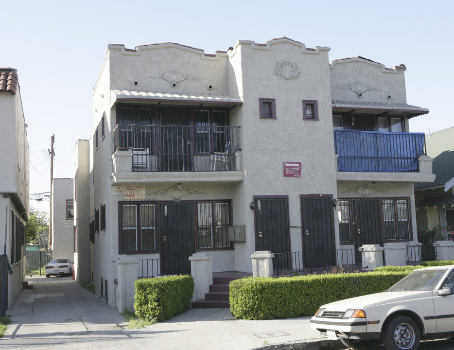 350 W 47th St in Los Angeles, CA - Building Photo