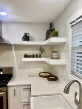 1059 S Cross Bridges Rd in Mt Pleasant, TN - Foto de edificio - Building Photo