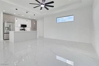 928 NE 8th Pl in Cape Coral, FL - Building Photo - Building Photo