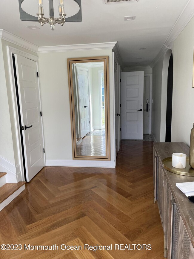 501 Monmouth Pl in Long Branch, NJ - Building Photo - Building Photo