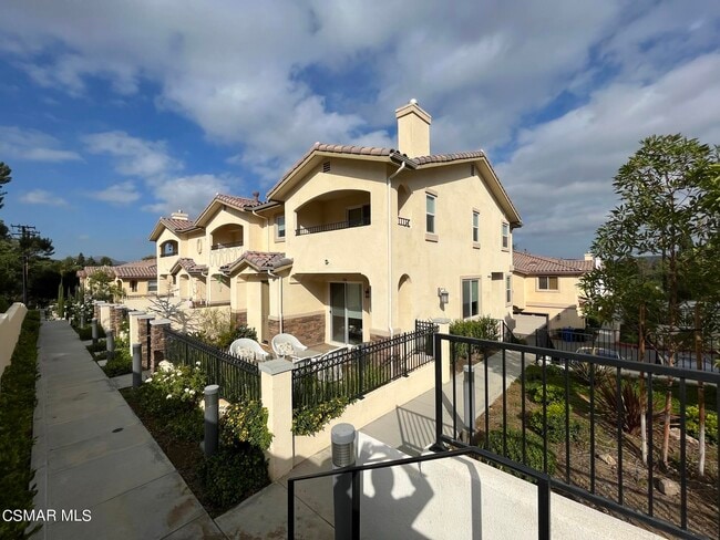 property at 1204 Vis Hts Ct