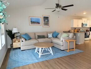 807 Discovery Cove in Newport, NC - Building Photo - Building Photo
